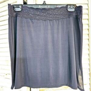 Vanity Fair Black Half/Skirt Slip Large